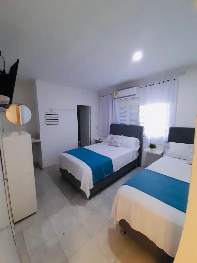 Tita'S Airport Hotel Cartagena Exteriör bild